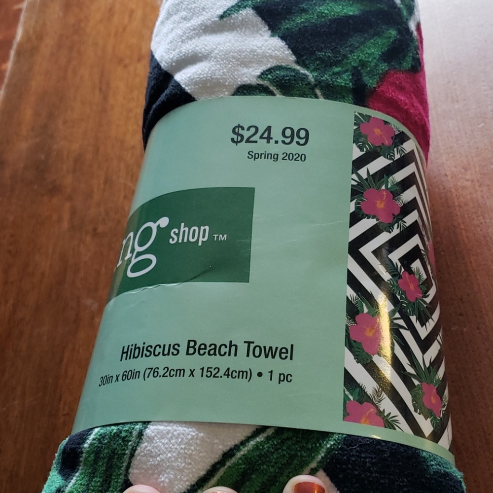 NIP gorgeous hibiscus beach towel